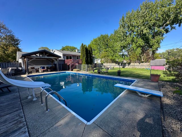 1442 Fruitwood Drive, St. Joseph, MI 49085