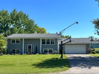 1442 Fruitwood Drive, St. Joseph, MI 49085