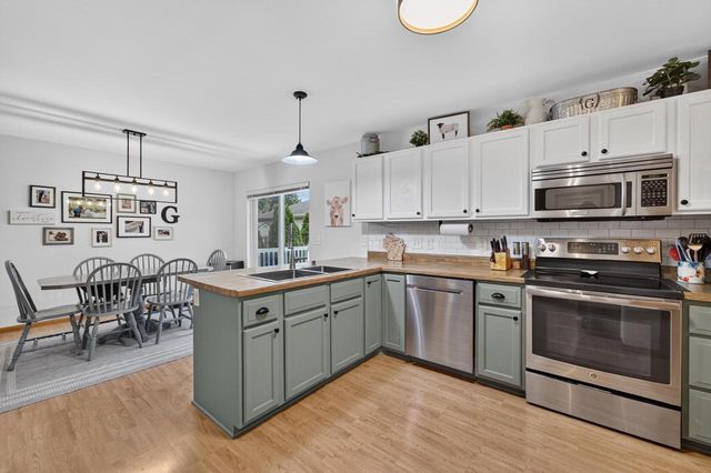 3713 Frosted Leaf Drive, Madison, WI 53719
