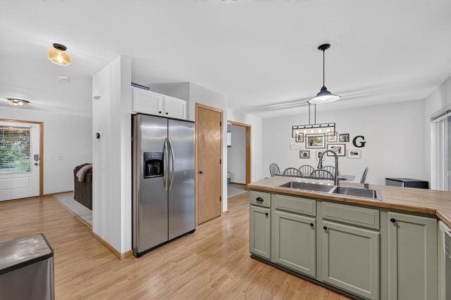 3713 Frosted Leaf Drive, Madison, WI 53719