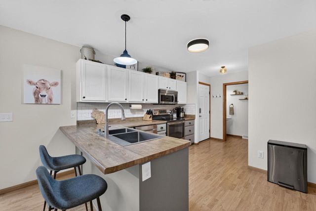 3713 Frosted Leaf Drive, Madison, WI 53719