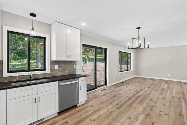 213 20th Street SW, Rochester, MN 55902