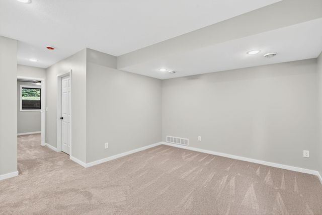 213 20th Street SW, Rochester, MN 55902