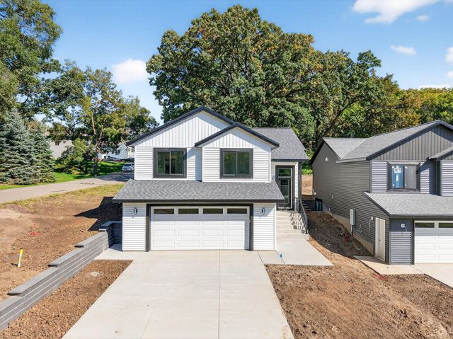 213 20th Street SW, Rochester, MN 55902