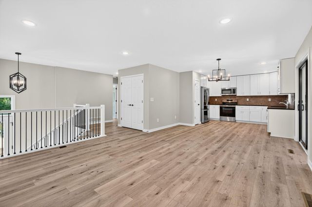 213 20th Street SW, Rochester, MN 55902