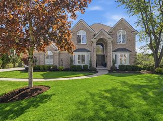 218 Chesapeake Dr, Adams Twp, PA 15044