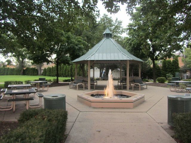 7650 W Altgeld Street 409, Elmwood Park, IL 60707
