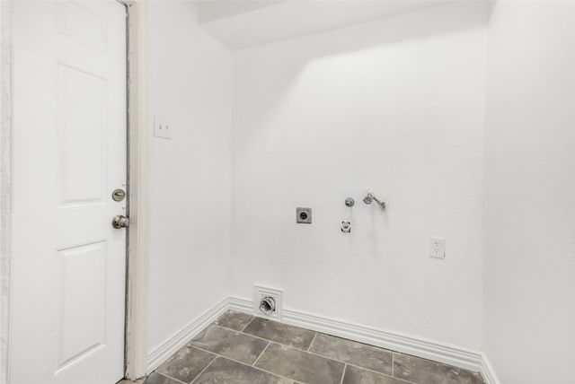 10124 Shayna Drive, Dallas, TX 75217