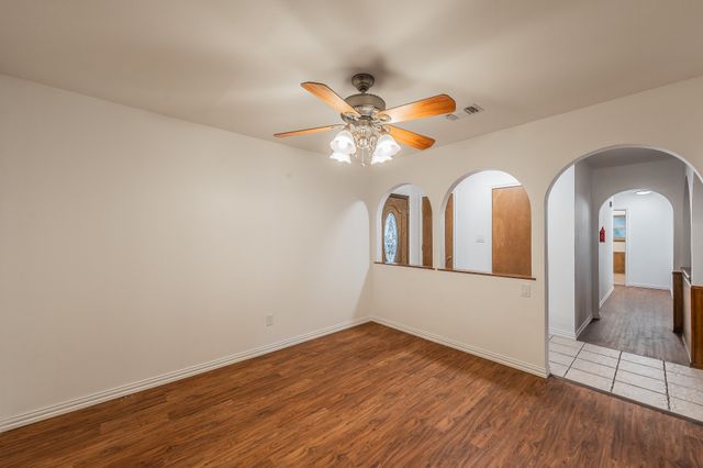 1010 Purdue Drive, Arlington, TX 76012