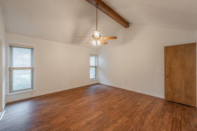 1010 Purdue Drive, Arlington, TX 76012