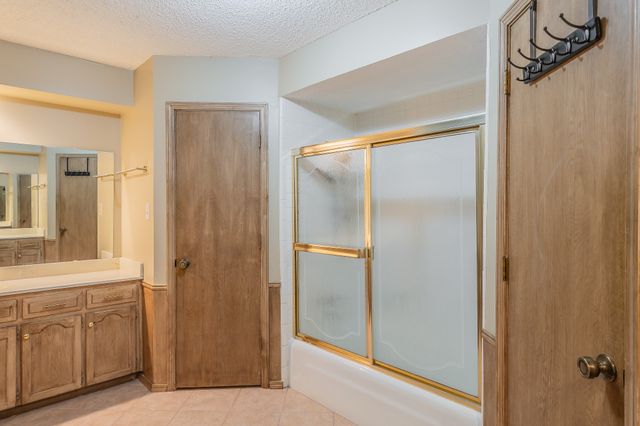 1010 Purdue Drive, Arlington, TX 76012