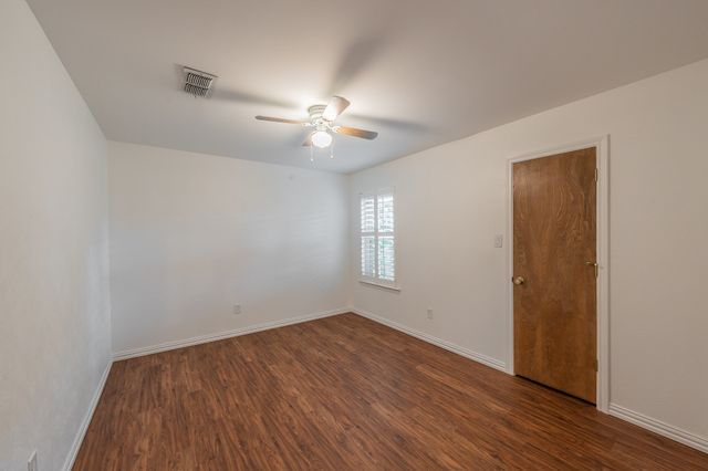 1010 Purdue Drive, Arlington, TX 76012