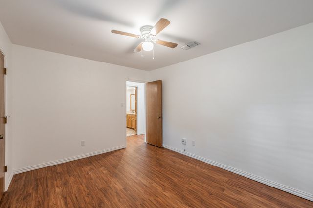 1010 Purdue Drive, Arlington, TX 76012