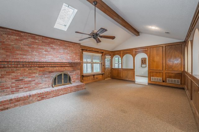 1010 Purdue Drive, Arlington, TX 76012