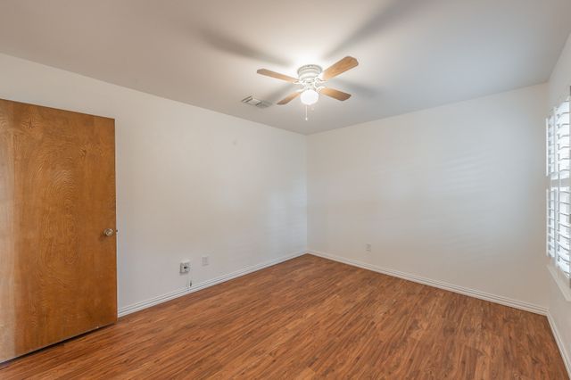 1010 Purdue Drive, Arlington, TX 76012