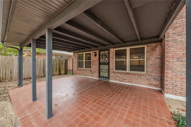 1010 Purdue Drive, Arlington, TX 76012