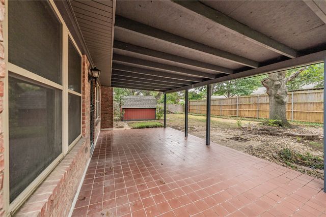 1010 Purdue Drive, Arlington, TX 76012
