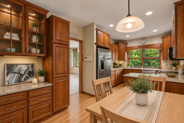 4140 Jersey Avenue N, Crystal, MN 55427
