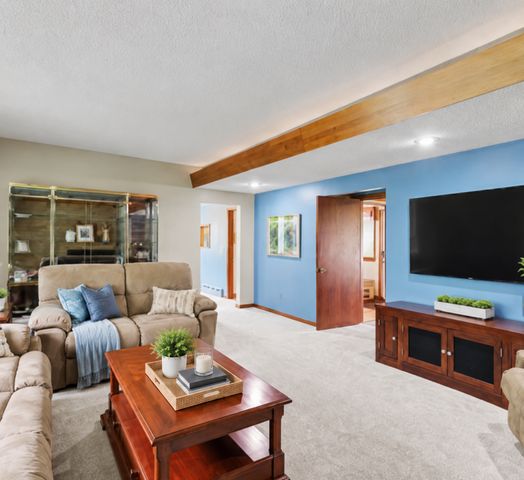 4140 Jersey Avenue N, Crystal, MN 55427