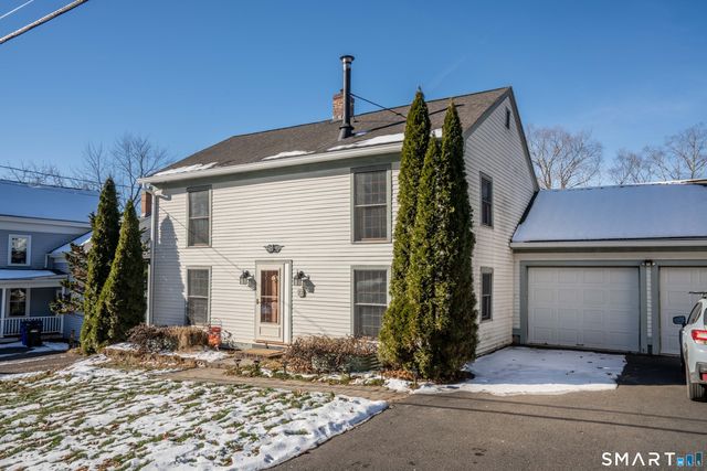 22 Old Hartford Avenue 22, East Granby, CT 06026