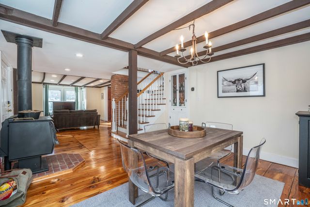 22 Old Hartford Avenue 22, East Granby, CT 06026