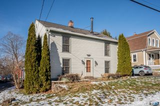 22 Old Hartford Avenue 22, East Granby, CT 06026