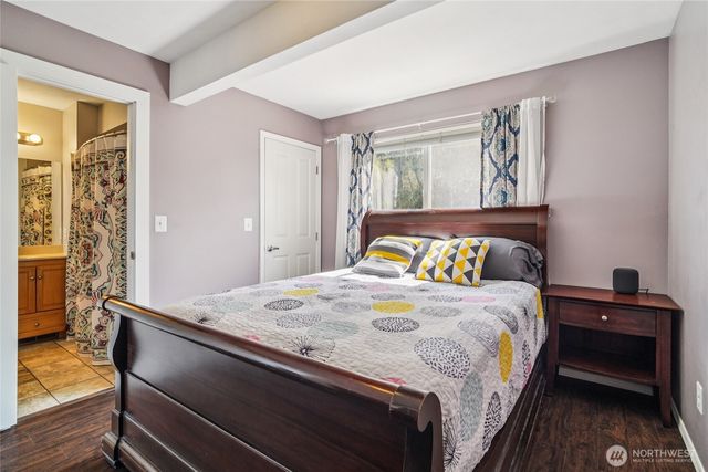 1499 SW Ponsteen Drive, Oak Harbor, WA 98277