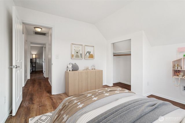 1499 SW Ponsteen Drive, Oak Harbor, WA 98277