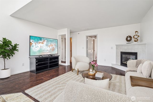 1499 SW Ponsteen Drive, Oak Harbor, WA 98277