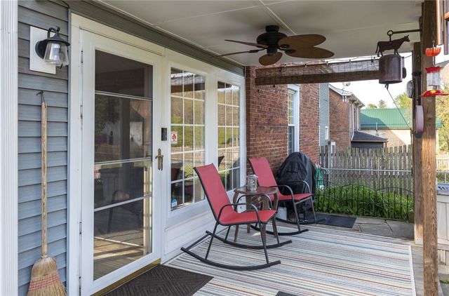 139 Main St, Claysville, PA 15323