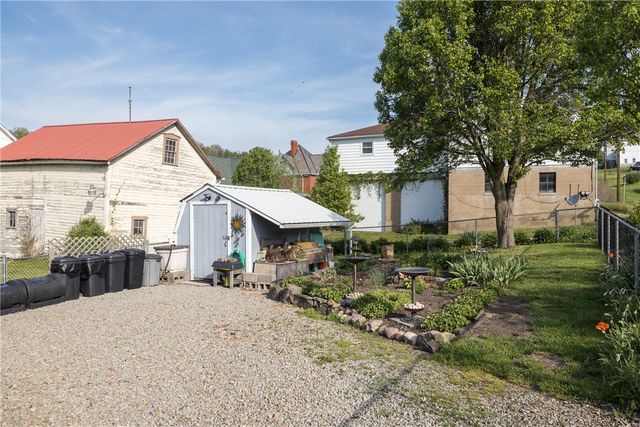 139 Main St, Claysville, PA 15323