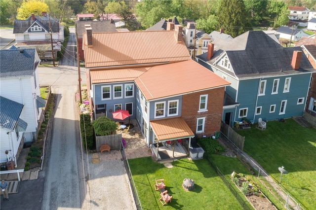139 Main St, Claysville, PA 15323