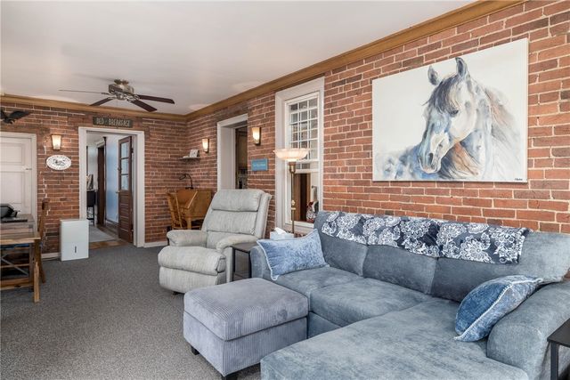 139 Main St, Claysville, PA 15323