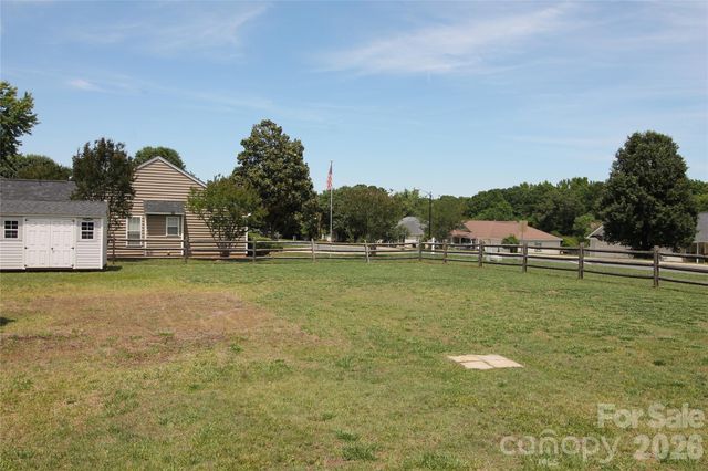 900 Milkwood Lane, Monroe, NC 28110
