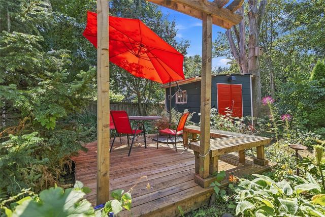 2401 SW 112th Street, Burien, WA 98146