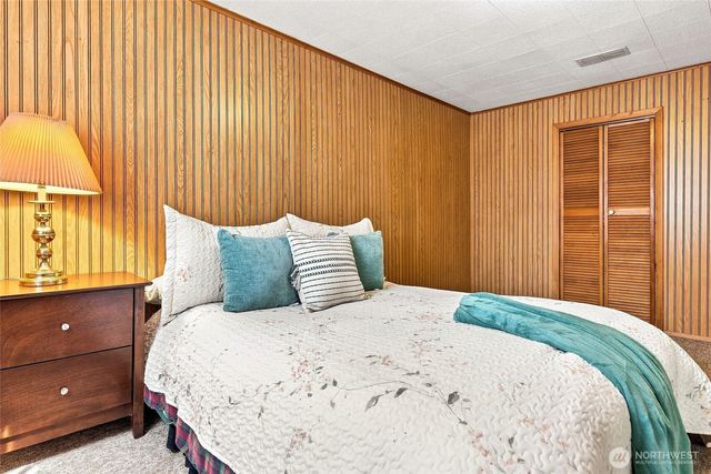 2401 SW 112th Street, Burien, WA 98146