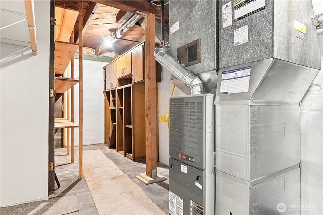 2401 SW 112th Street, Burien, WA 98146