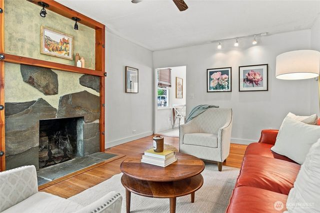 2401 SW 112th Street, Burien, WA 98146