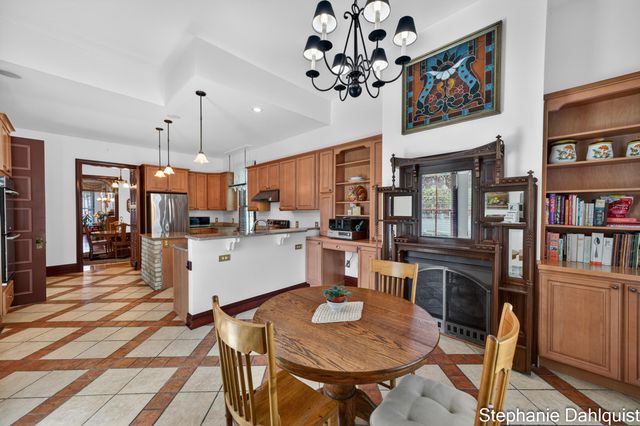 511 W Clay Avenue, Muskegon, MI 49440