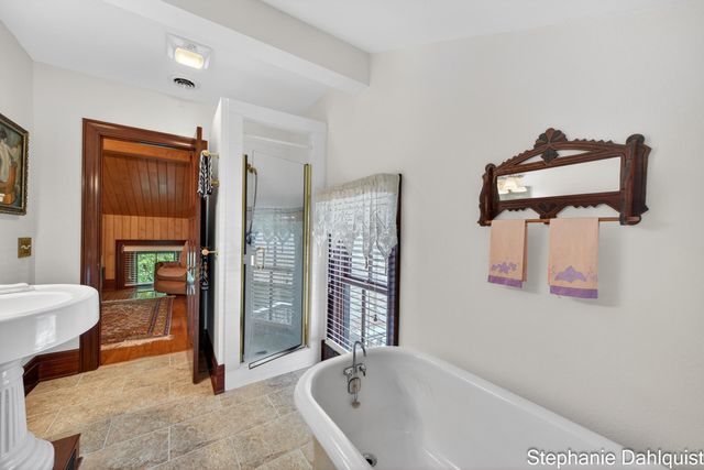 511 W Clay Avenue, Muskegon, MI 49440