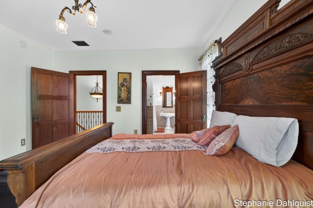 511 W Clay Avenue, Muskegon, MI 49440