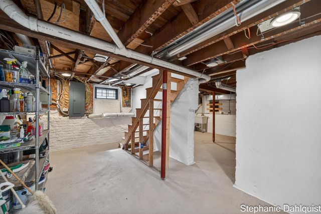 511 W Clay Avenue, Muskegon, MI 49440
