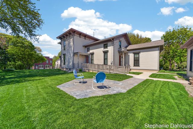511 W Clay Avenue, Muskegon, MI 49440