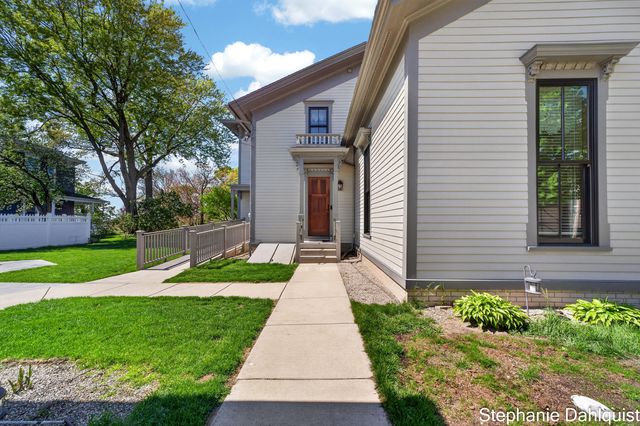 511 W Clay Avenue, Muskegon, MI 49440