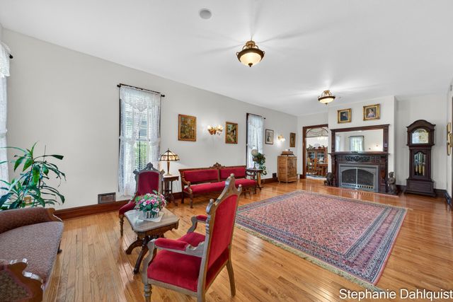 511 W Clay Avenue, Muskegon, MI 49440
