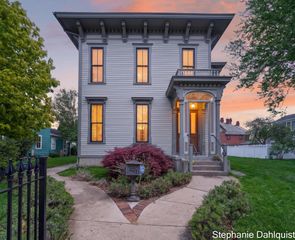 511 W Clay Avenue, Muskegon, MI 49440