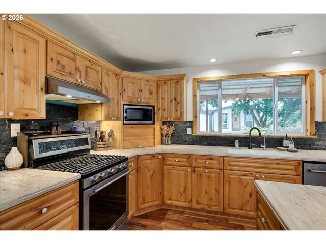 8130 HIGHWAY 47, Carlton, OR 97111