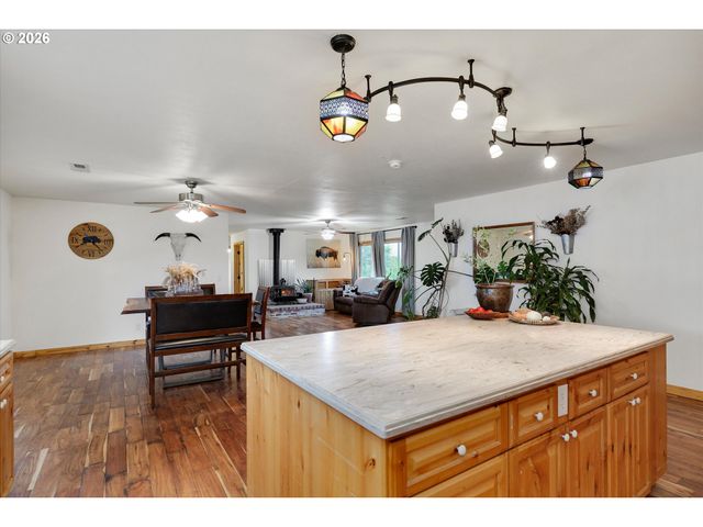 8130 HIGHWAY 47, Carlton, OR 97111