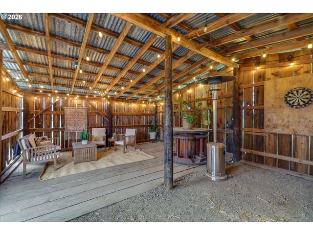 8130 HIGHWAY 47, Carlton, OR 97111