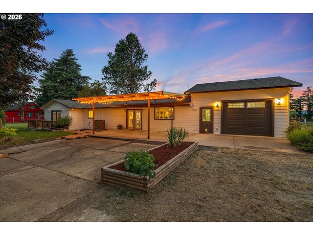 8130 HIGHWAY 47, Carlton, OR 97111